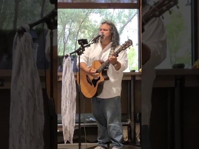 Eddie Guzman Solo sings Into the Mystic