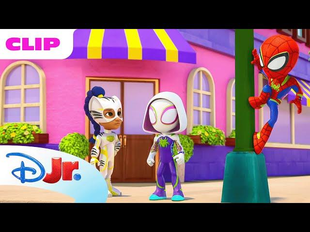 Marvel's Spidey and his Amazing Friends | Lizard's Big Bug!  | @disneyjr