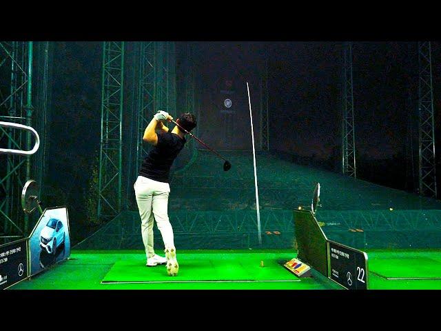 8 minutes of Relaxing ASMR Golf Shots at Night