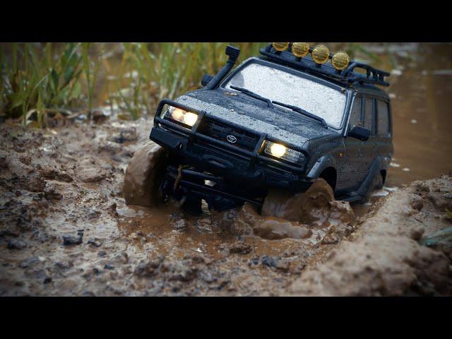 Toyota FMS 1/18 Scale Land Cruiser LC80 Unboxing & Mud Off Road