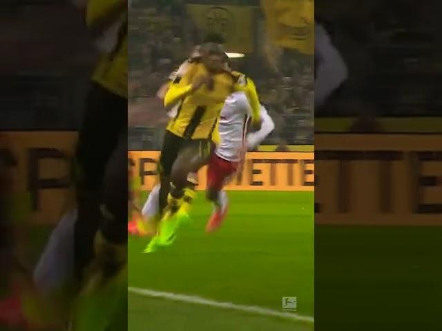 Auba and Dembele combination...what a goal