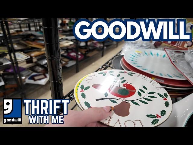 Thrift With Me at GOODWILL | Crazy Lamp Lady | Reselling