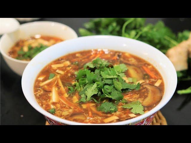 BETTER THAN TAKEOUT - Authentic Hot And Sour Soup Recipe [酸辣汤]