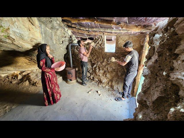 Nomadic Life: The Koch Family’s Determined Efforts to Winter-Proof Their Hut