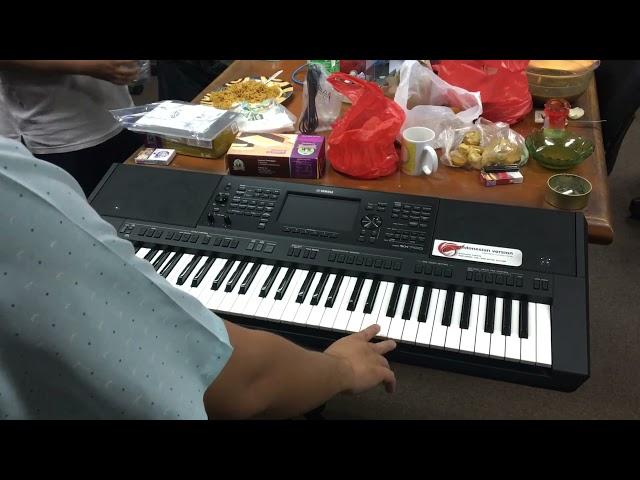 Unboxing Keyboard Yamaha PSR SX700