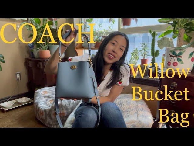 COACH WILLOW BUCKET BAG IN AZURE | PART 1: A Closer Look & Customizing Straps | Terryberry