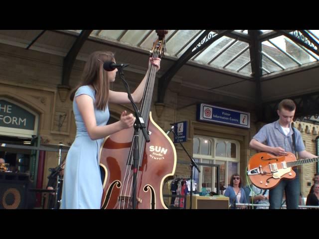 The Discoveries  'Folsom Prison Blues' at Jukebox Jive.