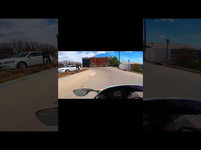 THIS is why it's important to turn your head on a motorcycle
