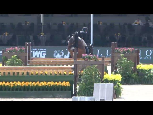 Watch the $25,000 USHJA 2* International Hunter Derby