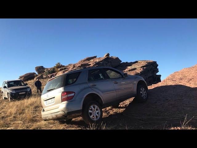 Ruta 4x4 de serie y sub - Mercedes ML, Terrano II x2, Toyota Hilux - Rock crawling & hill climbing