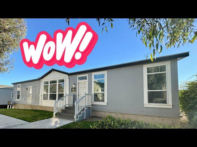 100% WOW FACTOR inside this UNIQUE mobile home! Prefab House Tour