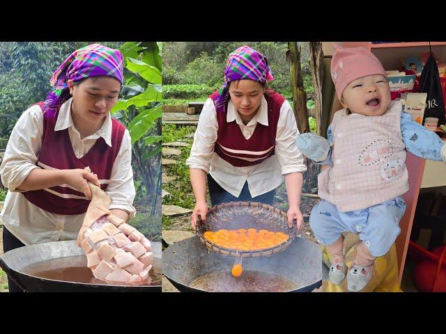 Happy Two Month Old Baby: Mom Made Pork Thighs & Eggs To Celebrate Joy | Ly Thi Ca