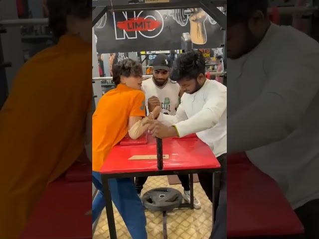 Challenge accepted #armwrestling #armworkout  #armwrestlingchalleng #confident #practice #viral
