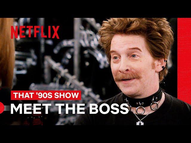 Leia’s New Boss at the Mall | That ‘90s Show | Netflix Philippines