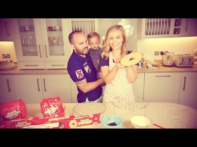 #ad | SUNDAY BAKING SERIES: Giant Jammie Dodgers with the SACCONEJOLYs!