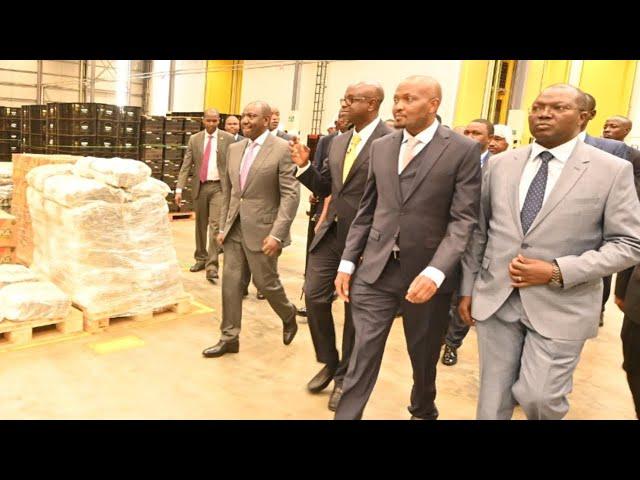 'UNGA NI PESA NGAPI?!' President Ruto asks as he opens Twiga Foods Distribution Centre in Ruiru!!