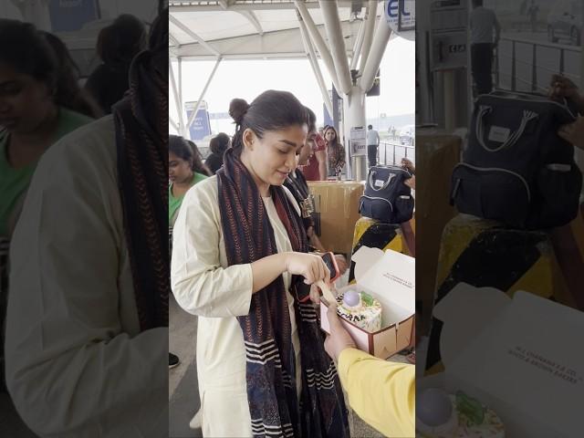  #nayanthara cuts her #birthday cake with #paps at the #airport #shorts