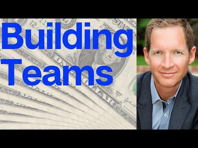 How to build a successful real estate team in 2022