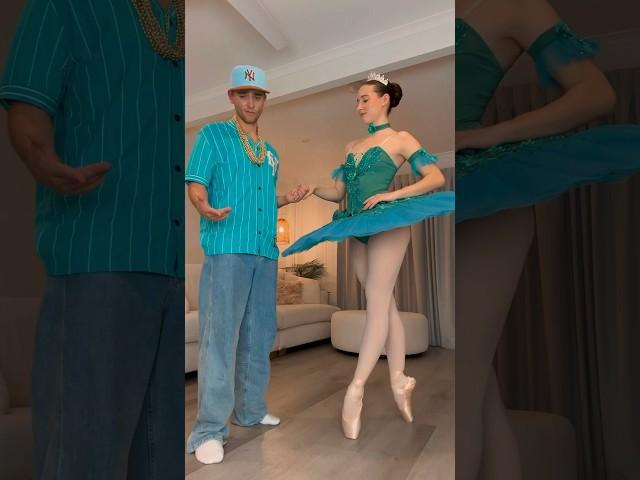 WHO WON THE BATTLE!? 🩰🩵- #dance #trend #viral #funny #couple #ballet #shorts