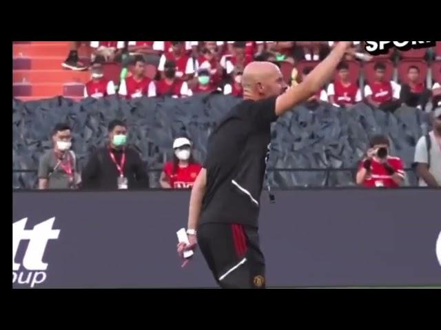 Erik Ten Hag Screaming at Jadon Sancho to Pass the Ball during Manchester United Training