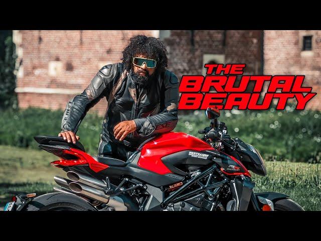 The MV Agusta Brutale 1000 RS Hypernaked : Elbow ripper!