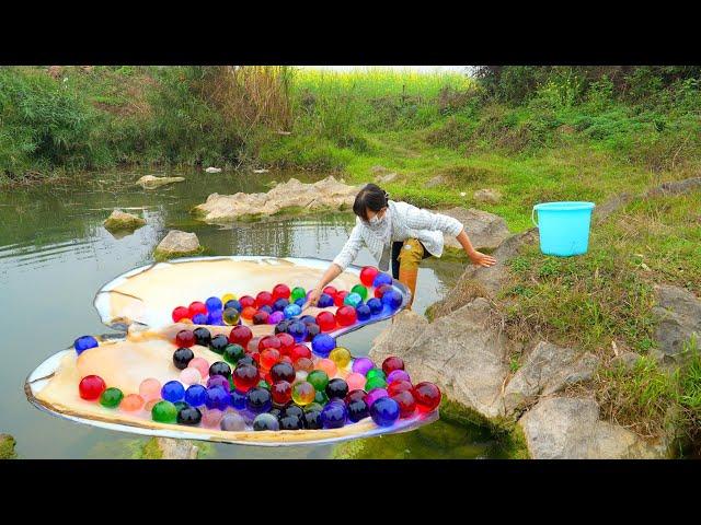 Pearl Inheritance! The girl discovered a precious family treasure hidden in wild mutated river clams