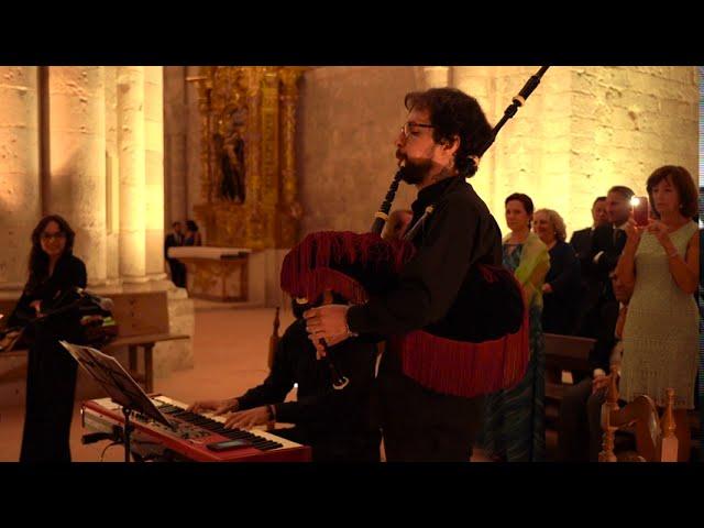 ️ Espectacular el sonido de esta gaita durante la ceremonia de la boda!! 