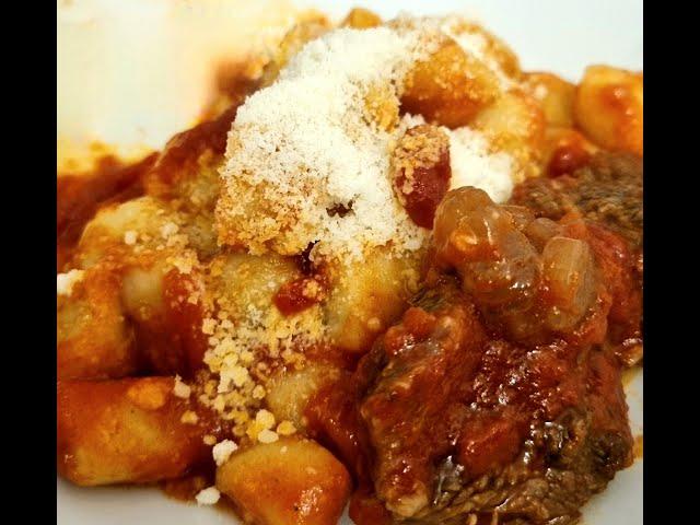 Potatoes #gnocchi,  gnocchi al sugo di castrato di In Cucina con Lori #gnocchirecipe #ricettagnocchi