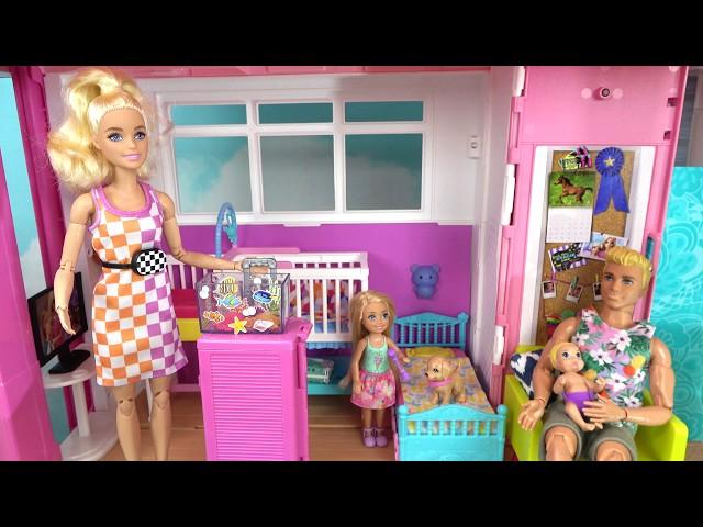 Barbie and Ken at Barbie Dream House Packing for Vacation and Barbie Sister Chelsea Night Trouble