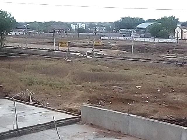 Nonstop train crossing bramhapuri station chadrapur district #shorts