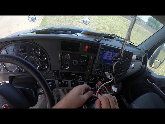 Installing a cb radio in a 2019 KW T680 Easy an simple