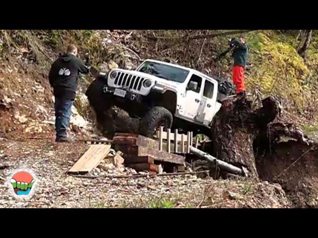 EXTREMELY DANGEROUS BRIDGE CROSSING / OVERLANDING JEEP GLADIATOR