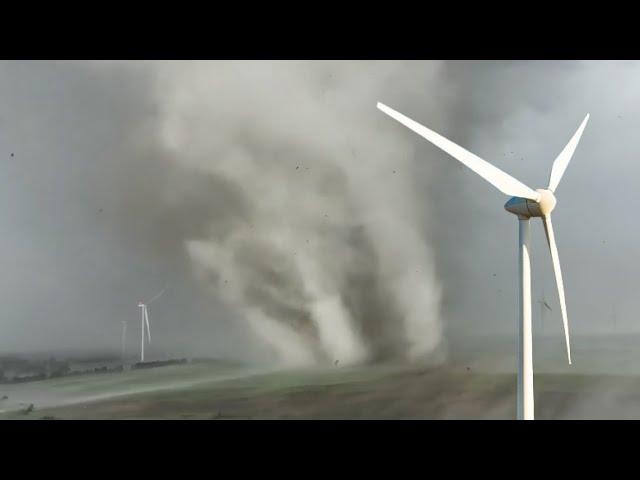 INCREDIBLE TORNADO VS WIND TURBINE DRONE FOOTAGE