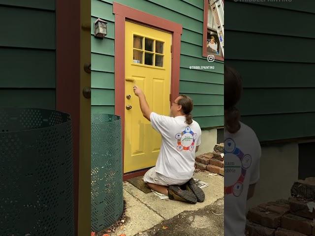 Stuart Gold HC-10 by Benjamin Moore