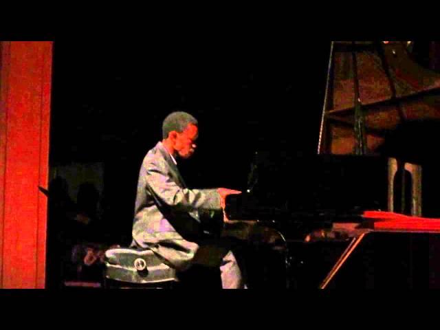 Christian Lawson Plays Maple Leaf Rag by Joplin