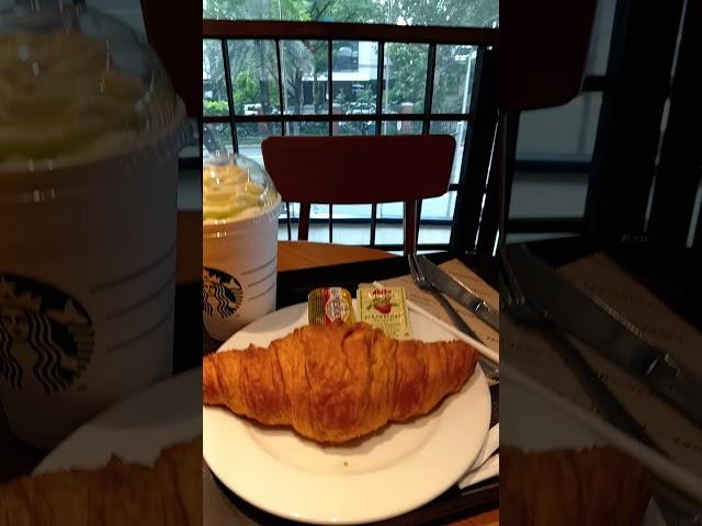 #starbucks #coffee #yummy #shortsvideo