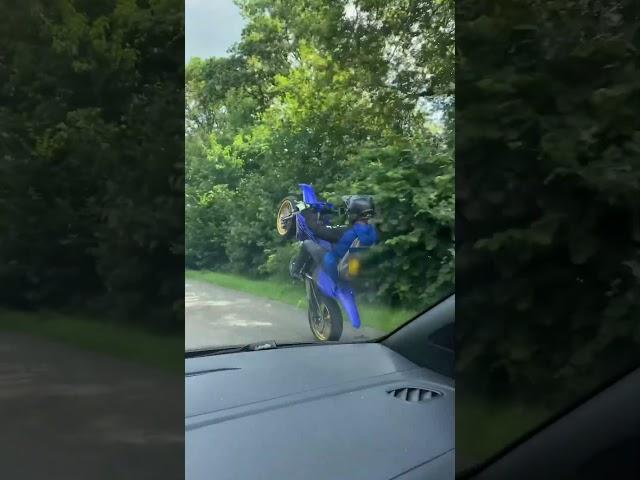 Just an casual backpackwheelieboy"Y2#backpackwheelieboyz #supermoto #yz #moto #yz125 #bikelife