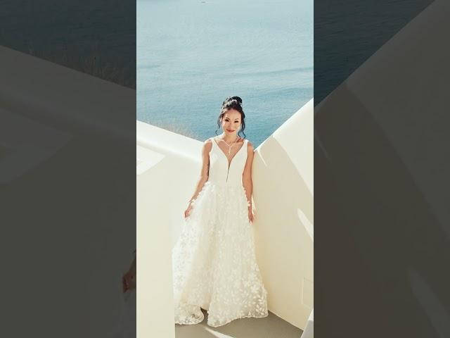 Elegant and captivating wedding video in Santorini! #weddingvideographergreece #wedding