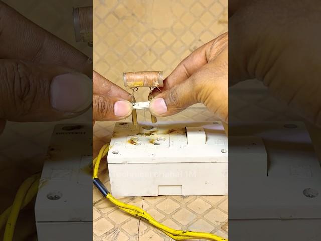 Electricity Experiment GONE WRONG Causes MASSIVE Short Circuit! (MUST WATCH) #science #electrical