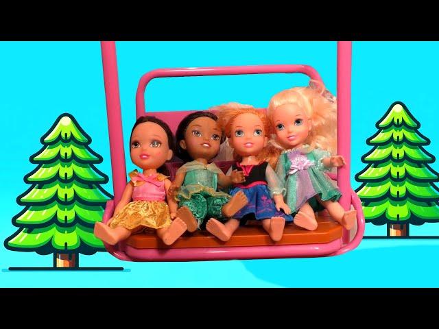 Belle's cabin ! Elsa & Anna toddlers & Tiana - special pet - bedtime