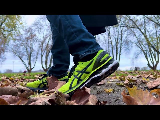 ASMR Nike Vomero 14 and ASICS Kayano 27 show off in Park and crush Tree bark