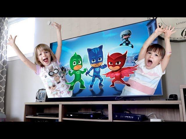 My PB and J Magic TV Adventure with PJ Masks!