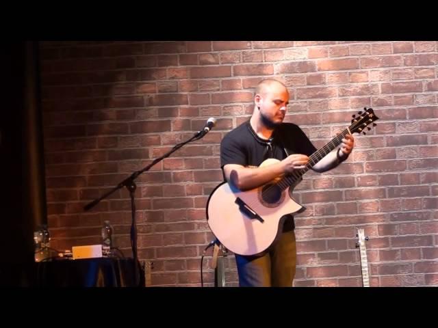 Andy Mckee - "Aerial Boundaries" (Michael Hedges) - Live @ Six Bars Jail, May 28th, 2015