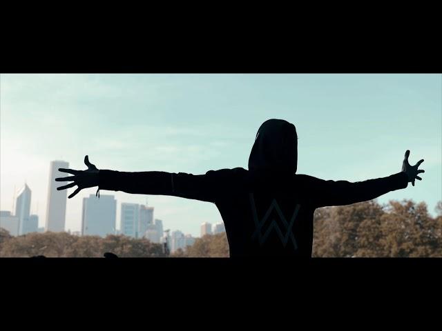 Lay - Sheep (Alan Walker Relift) Live at Lollapalooza 2018