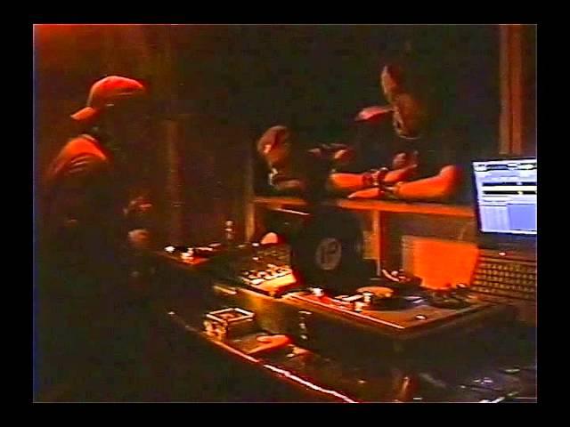 Parallax + Bad Mr Trip @ The Muni 2004