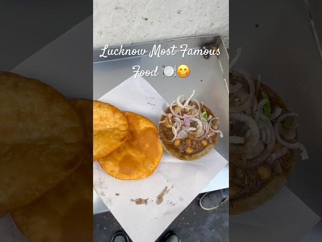 LucknowFamousFood #bajpai #kachori #hazratganj #foodie #foodshorts #streetfood #lucknow #viralvideo
