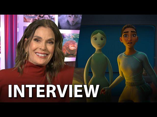 Teri Hatcher on Playing a Robotic Mother in the Future in Apple TV+ Series - WondLa Cast Interviews