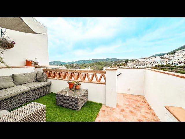 ⭐️ Charming Townhouse with Roof Terrace FOR SALE in Frigiliana (Malaga, Spain)  299.950 €