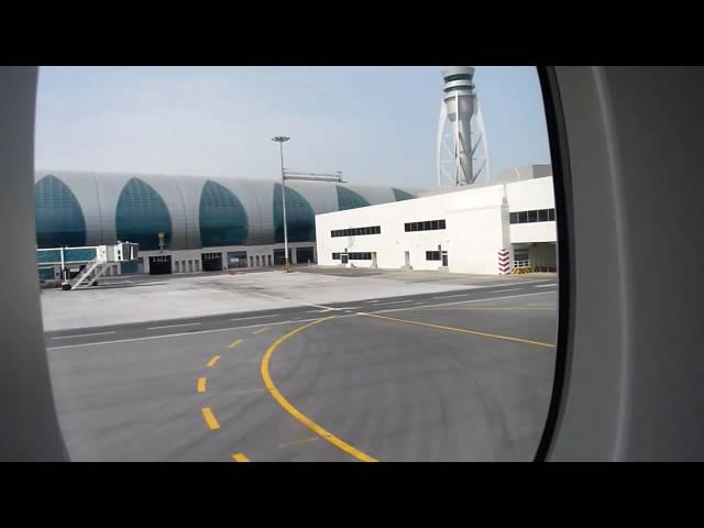 Emirates A380 EK 372 from OMDB Dubai  to Bangkok VTBS with Announcement Before Take Off