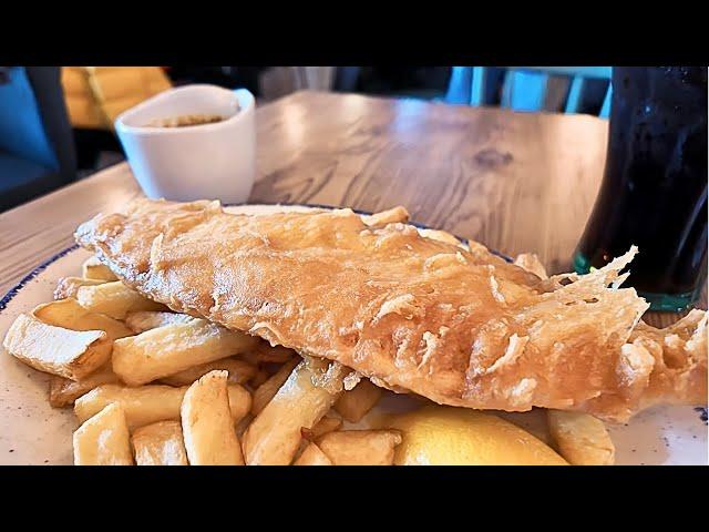 TOURIST TRAP! or Proper FISH & CHIPS! Reviewing Bertie's Restaurant & Bar in EDINBURGH